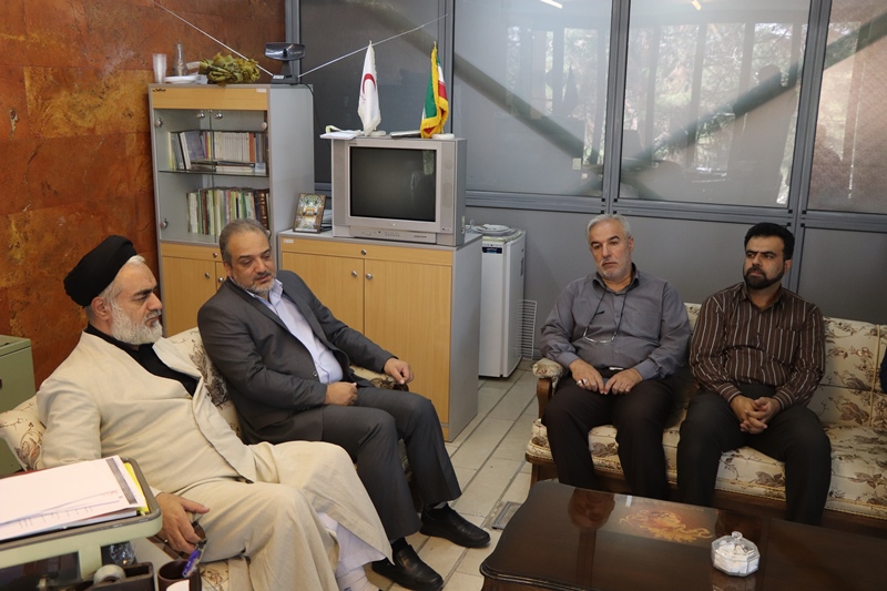 مسئول دفتر نمایندگی ولی فقیه در هلال احمر اصفهان: کار جهادی در هلال احمر معنا پیدا می کند
